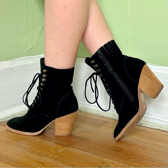 Jeffrey Campbell Laced Up Black Suede Boots 🖤 - Picture 5 of 6